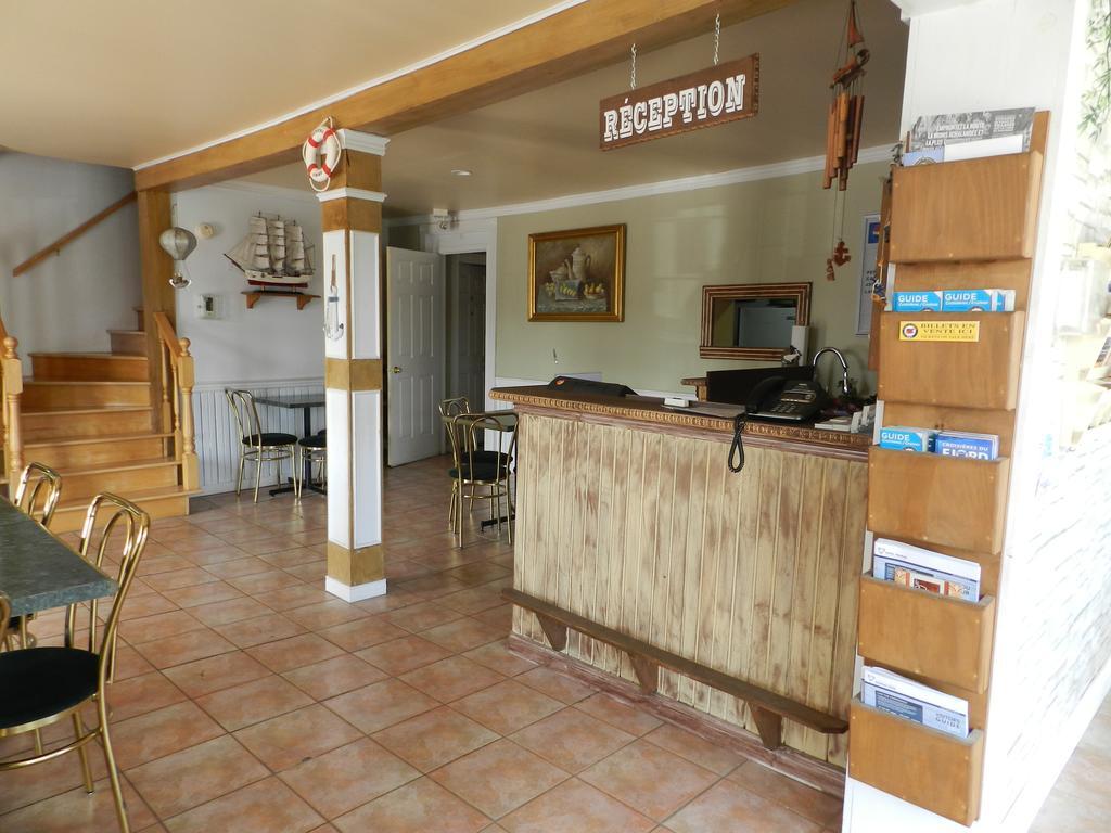 Auberge Chez Caro Sacre-Coeur Dış mekan fotoğraf